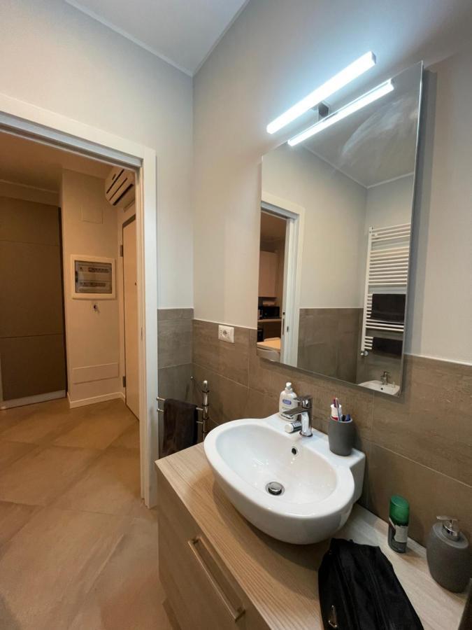 Suitesettepesciolini - Casa Vacanza Zoe มิลาน ภายนอก รูปภาพ